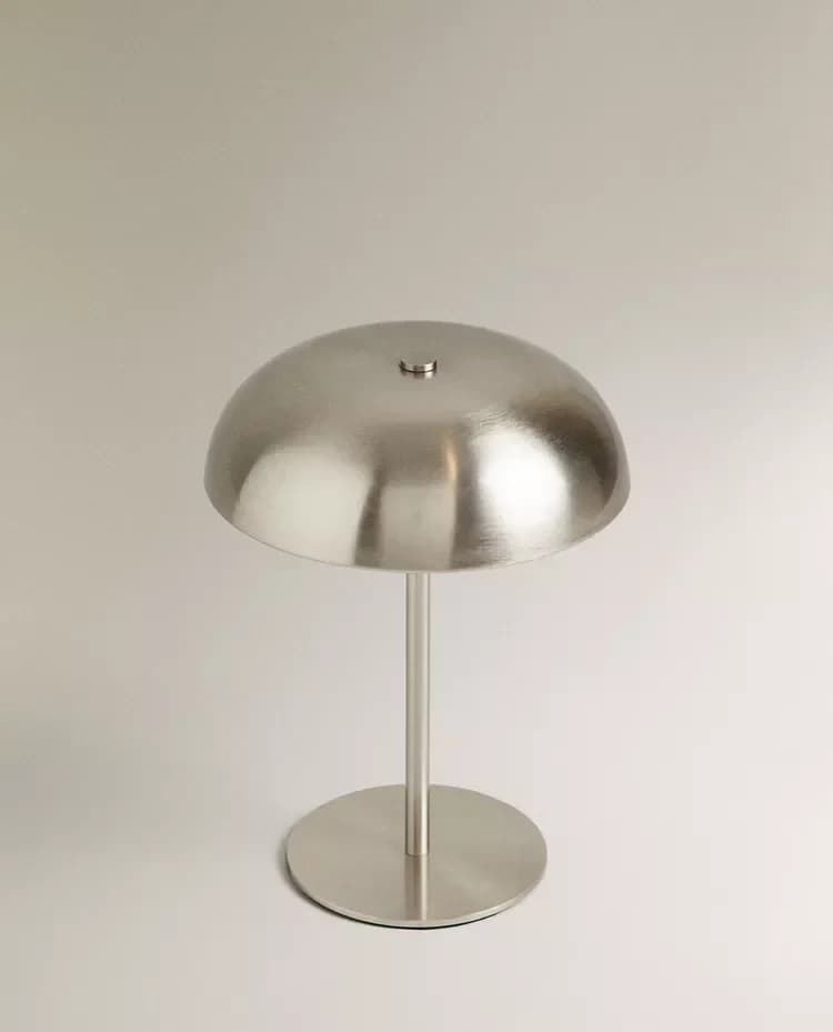 Oplaadbare metalen paddenstoel-tablelamp met aanraakbediening